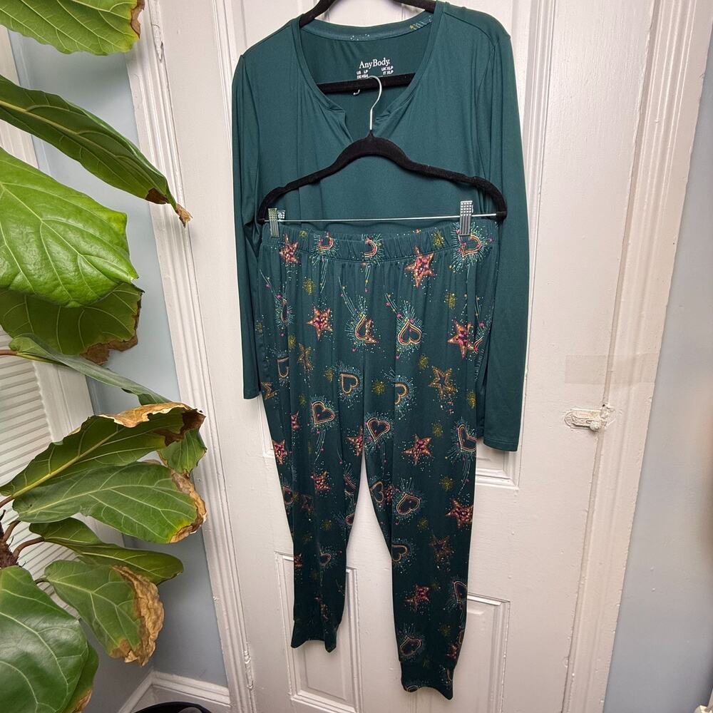 AnyBody Pajama Set Womens Long Sleeve Pants Green Heart Star Petite Large NWOT